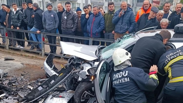Ordu’da Korkunç Trafik Kazası: 1 Hayatını Kaybetti, 4 Yaralı