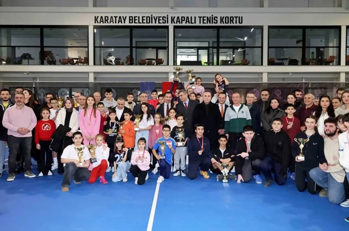 Karatay'da Düzenlenen Tenis Turnuvası Tamamlandı