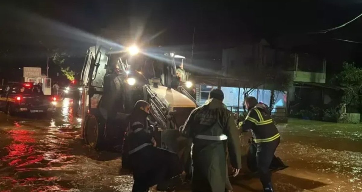 Bodrum'da 109 Konut ve İşletmeyi Su Bastı, 65 Kilogram Yağış Düştü