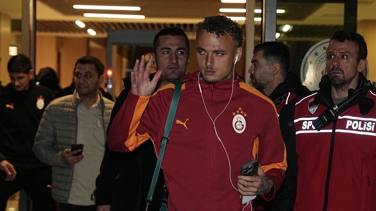 Galatasaray'a Rize'de Heyecan Verici Karşılama Töreni