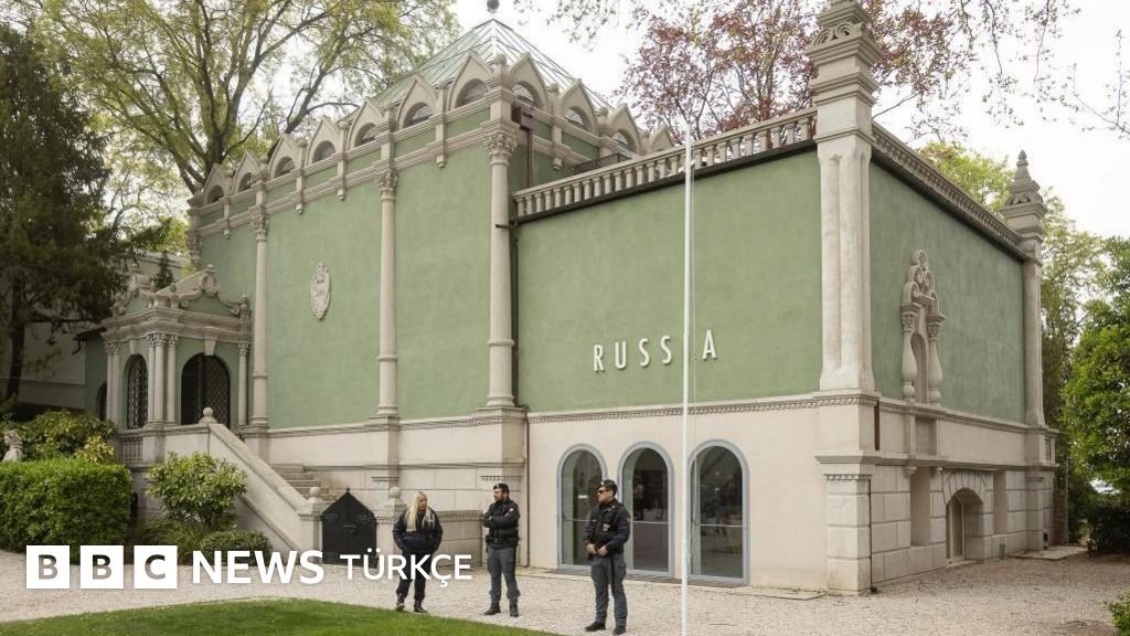 Rusya'nın Venedik Bienali'ne Alınmasına Gelen Tepkiler Neler?