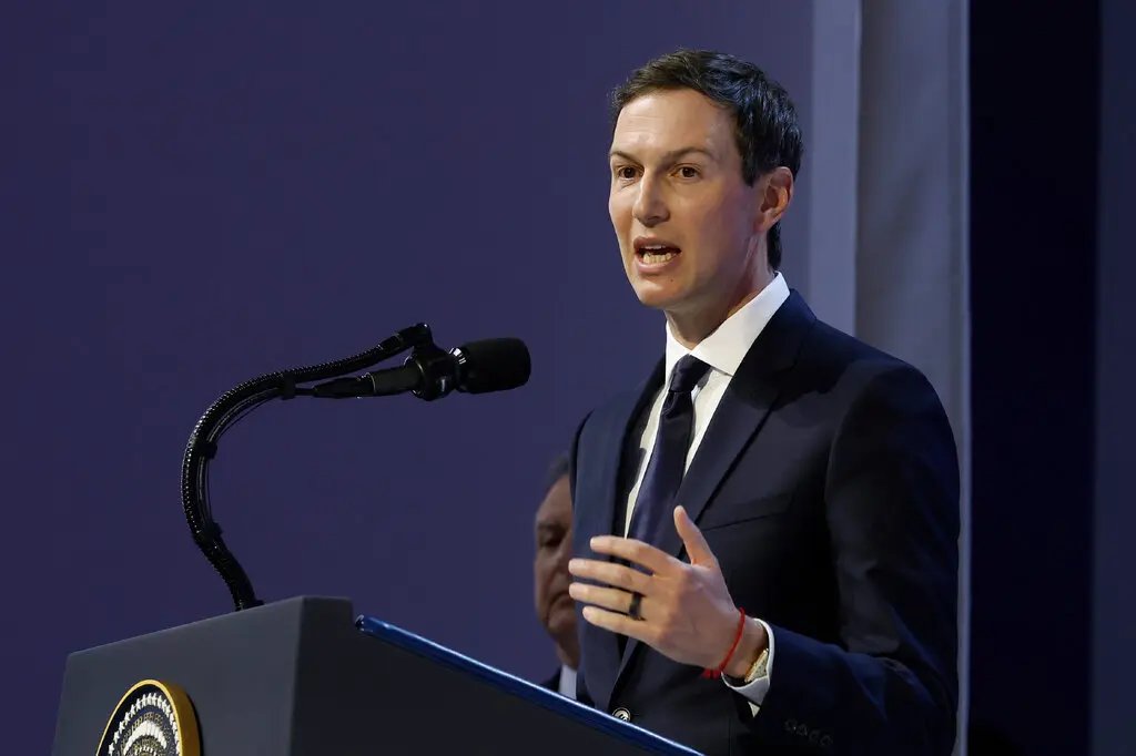 Trump’ın Eşi Jared Kushner, Körfez'de Şirketine Fon Bulmaya Çalışıyor