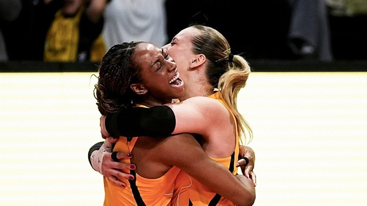 VakıfBank CEV Kadınlar Şampiyonlar Ligi'nde Final Dört Takımda