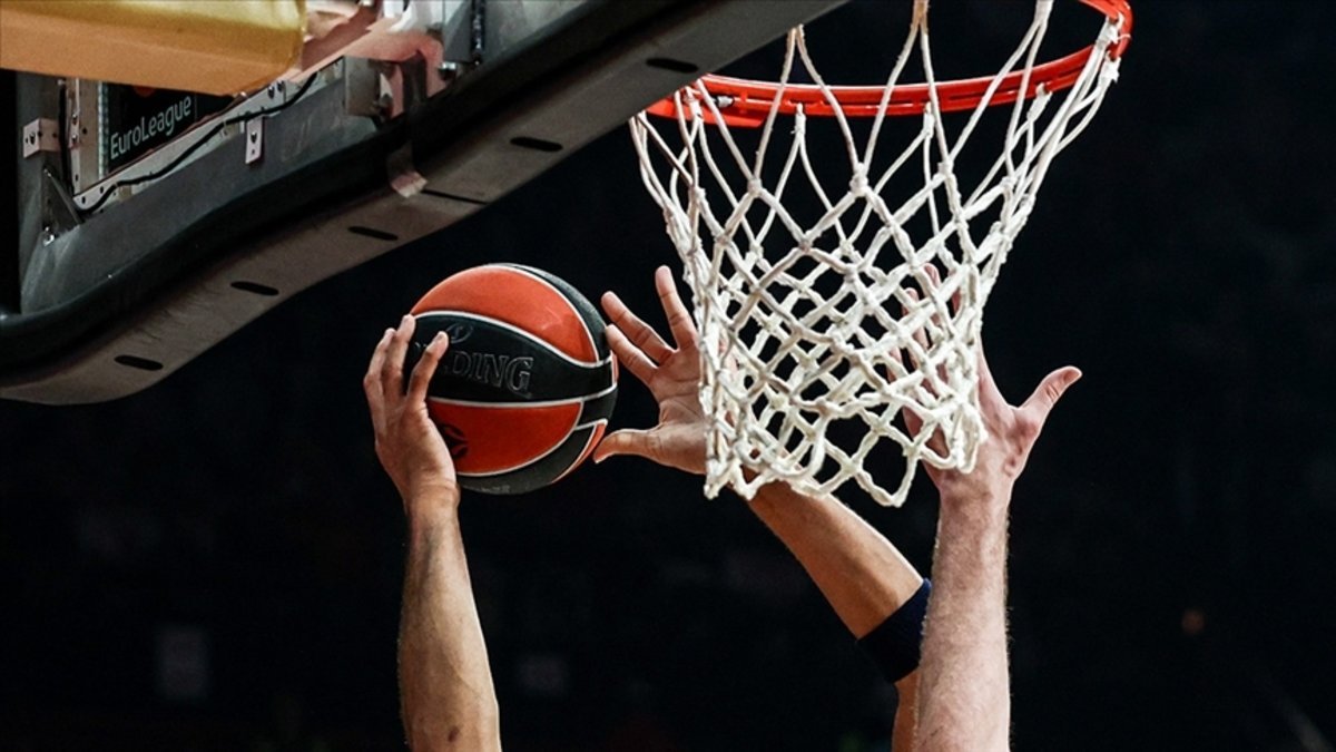 Anadolu Efes'in Karşısında Barcelona Takımı Yer Alıyor!