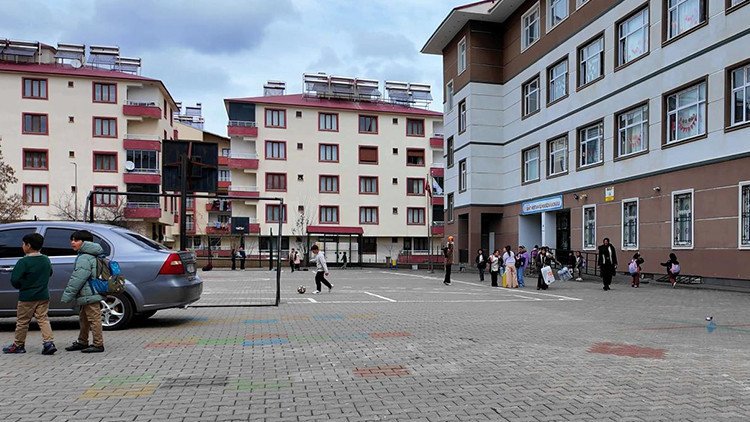 Düğünlerde Görülen Bir Durum: Öğrenci Okula Geldi, 30 Arkadaş Etkilendi