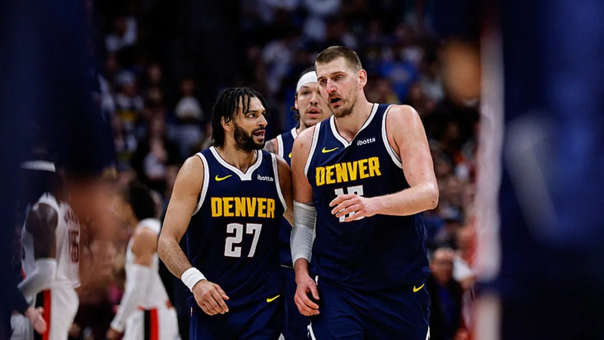 Nikola Jokic'in Blazers Karşısında Üçlü-Duble Performansı!