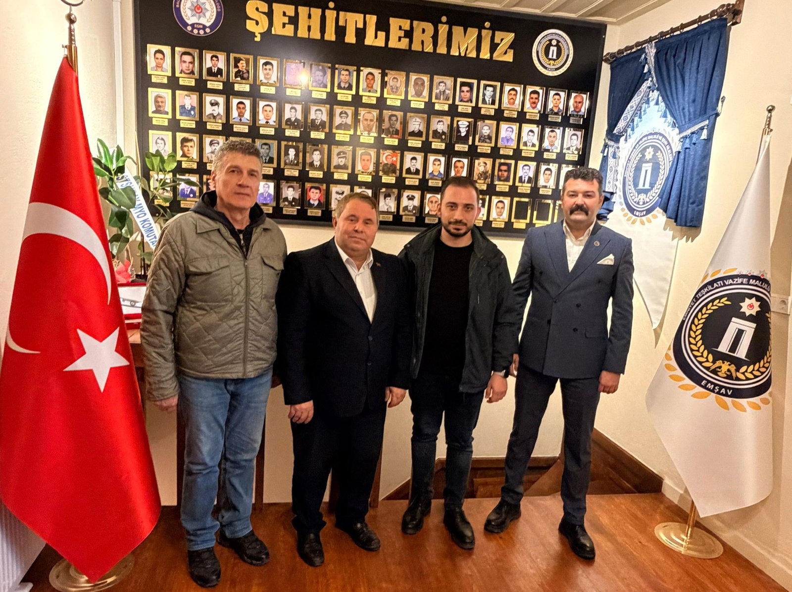 Yazar Gazetesi’nden Emşav Vakfı Balıkesir İl Başkanı Volkan Hedef’e Ziyaret