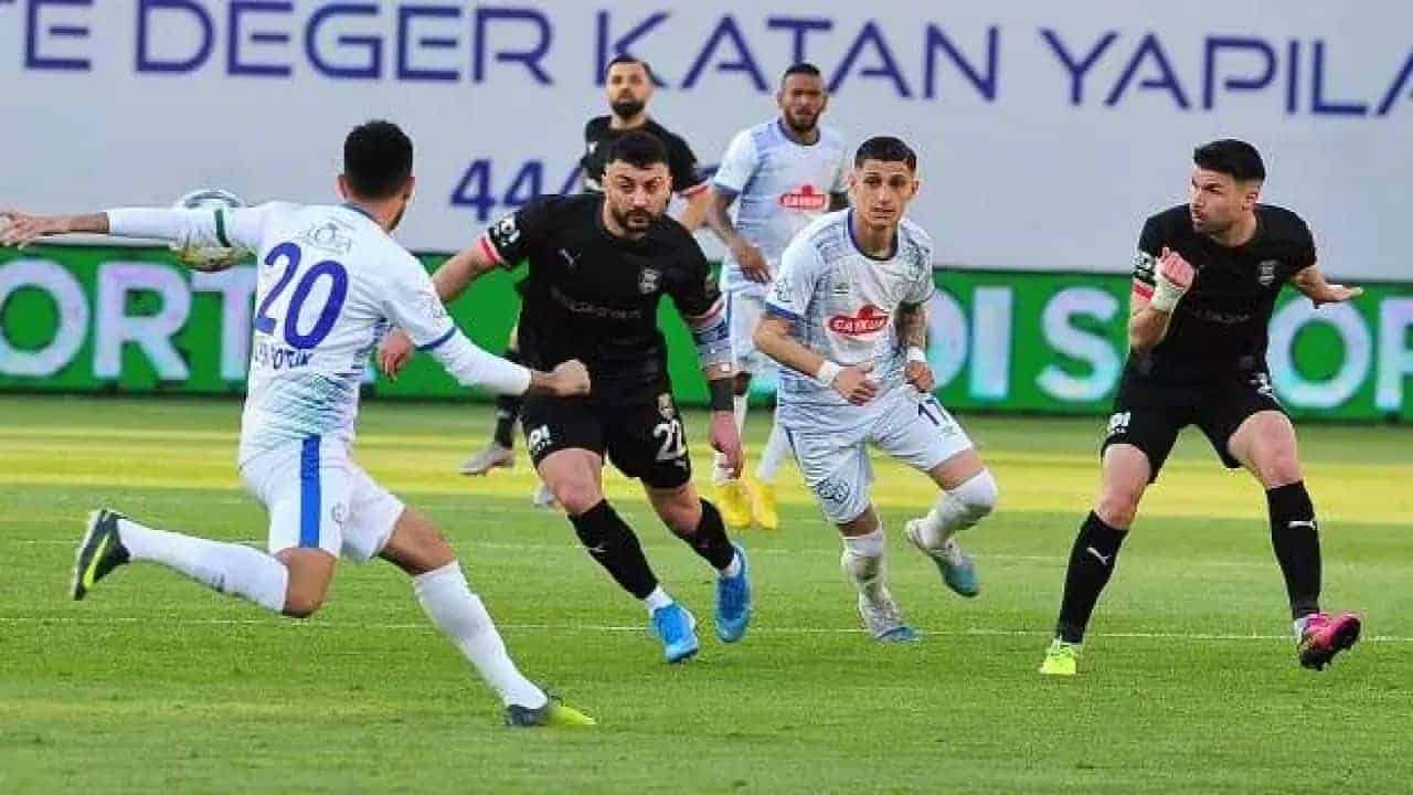 Süper Lig'e çıkma yarışı nefes kesiyor!