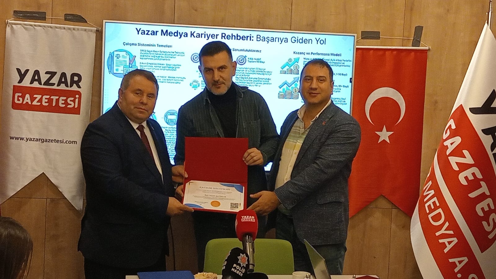 Okan Bayındır Sertifikasını Çetin Keydal’dan Aldı, Yazar Medya 2025 Değerlendirmesi ODTÜ Teknokent’te Yapıldı