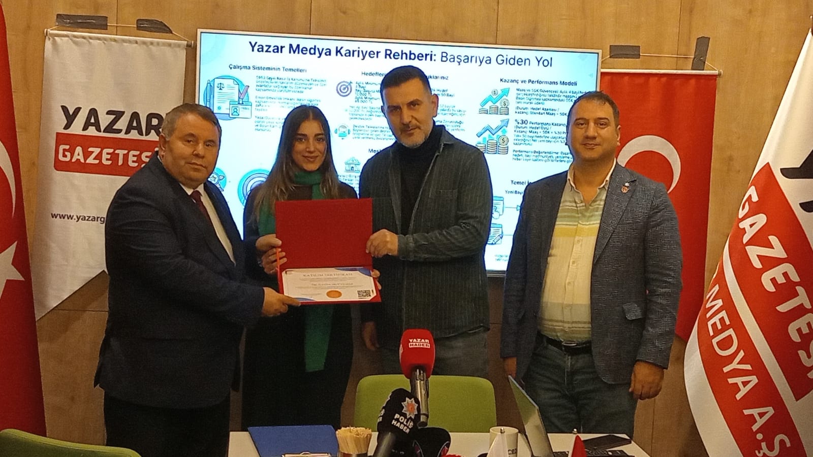 Yazar Kadın Sorumlu Müdürü İlayda Mutyılmaz’a Katılım Sertifikası Takdim Edildi