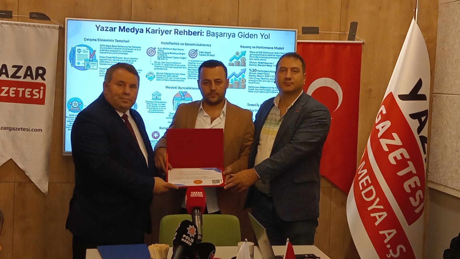 Yazar Haber Sorumlu Müdürü Mustafa Günel’e Katılım Sertifikası Takdim Edildi