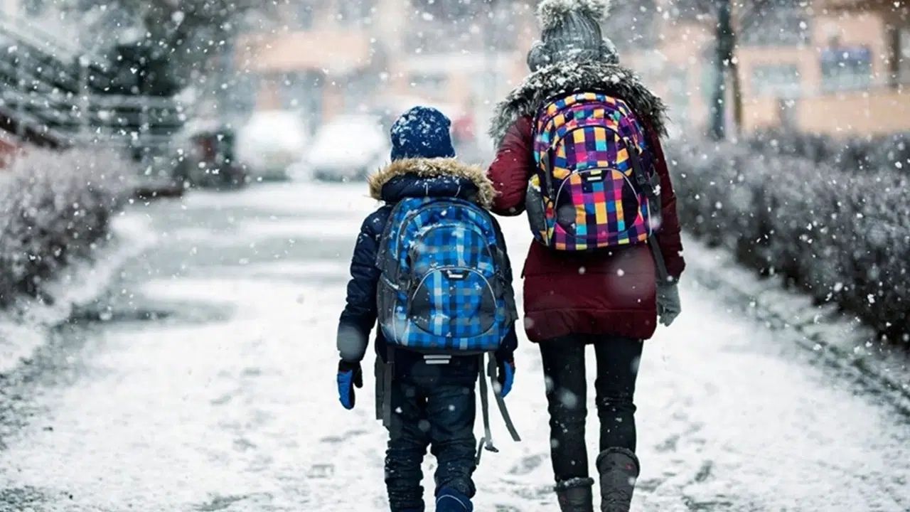 Türkiye Beyaza Büründü: 31 Aralık’ta Hangi İllerde Okullar Tatil? İstanbul ve Ankara’da Durum Ne?