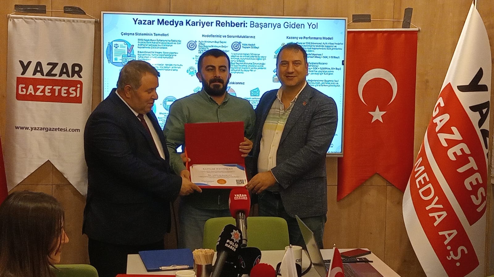 Yazar Medya Sorumlu Müdürü Çağdaş Bozkurt’a 2025 Değerlendirme Toplantısı Katılım Sertifikası