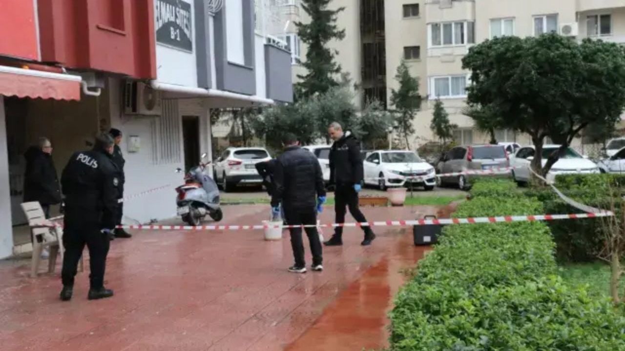 Antalya’da Acı Olay: Önce Oğlu, Bir Gün Sonra Annesi Balkondan Düşerek Hayatını Kaybetti