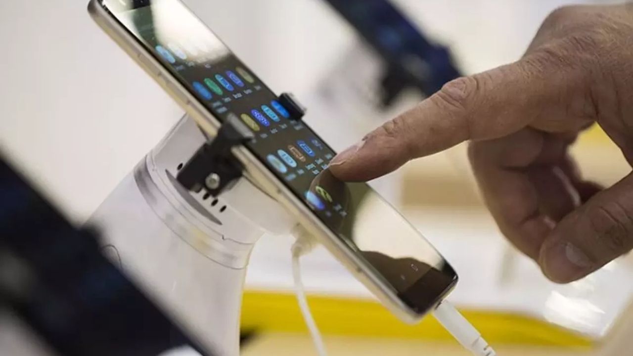 Yurt Dışından Gelen Telefonlarda Son 3 Gün: Milyonlarca Cihaz Kapanabilir