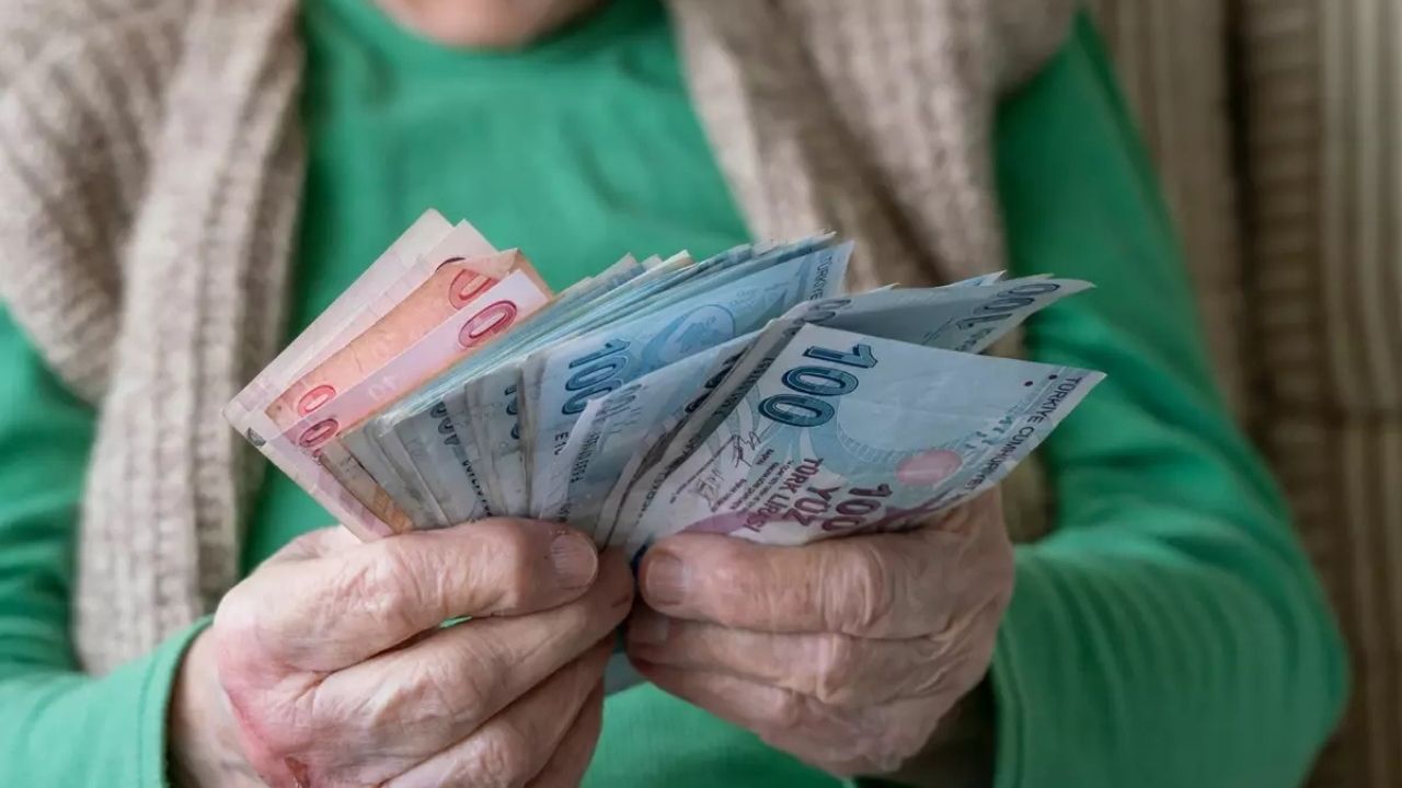 Suriye Parasında Değişiklik: İki Sıfır Atıldı, Yeni Banknotlar Kullanıma Girdi