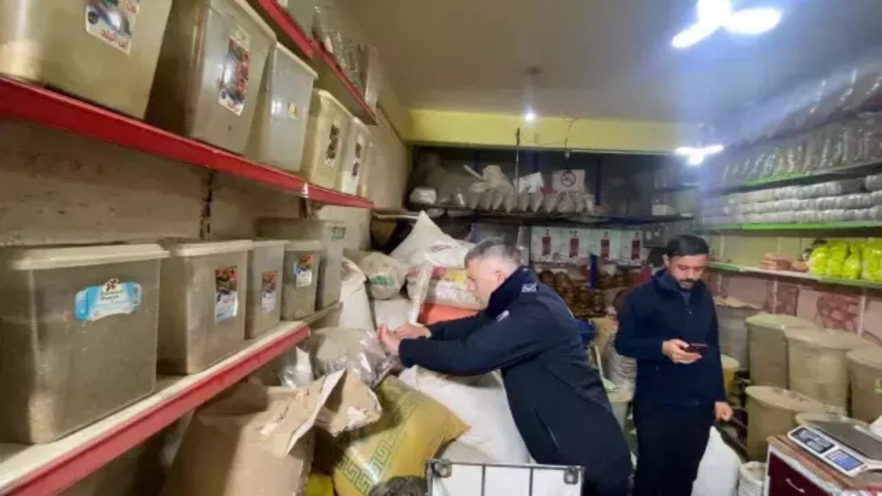 Şanlıurfa’da Bakkal Denetimi Şoke Etti: Bozuk Gıdalar İmha Edildi