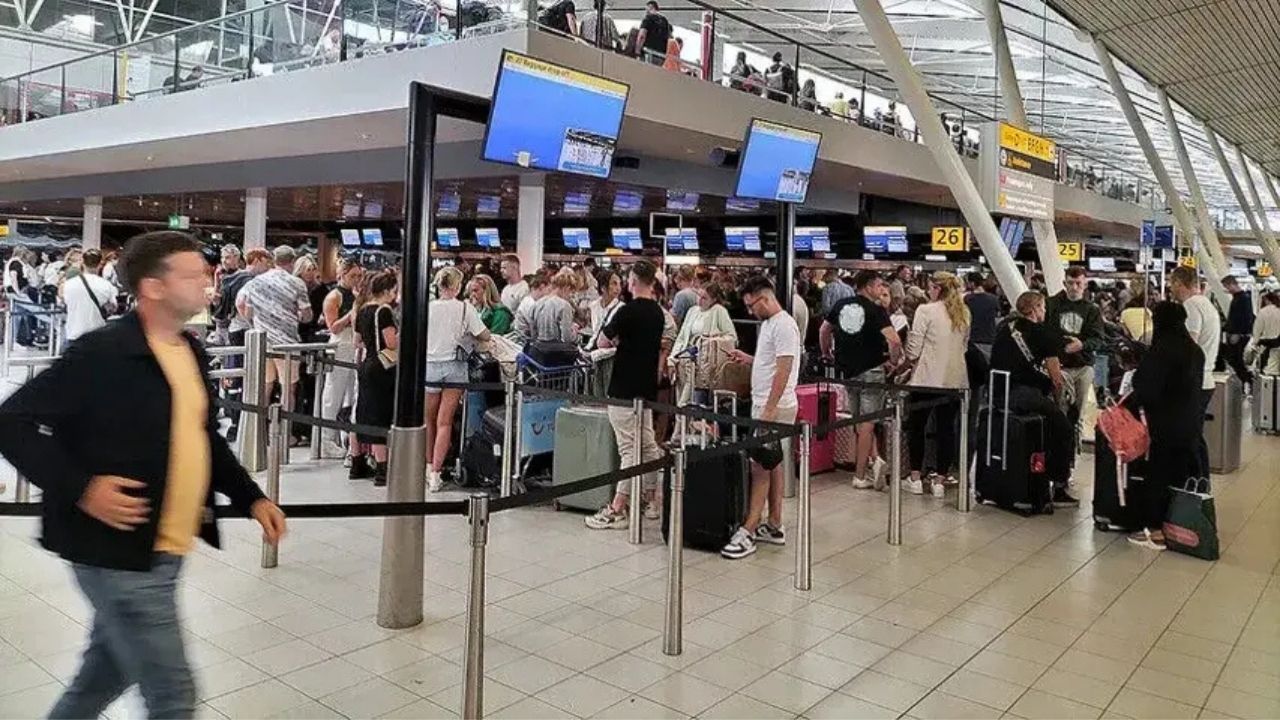 Schengen’de EES Krizi: 9 Ülke Yeni Sistemi Erteledi