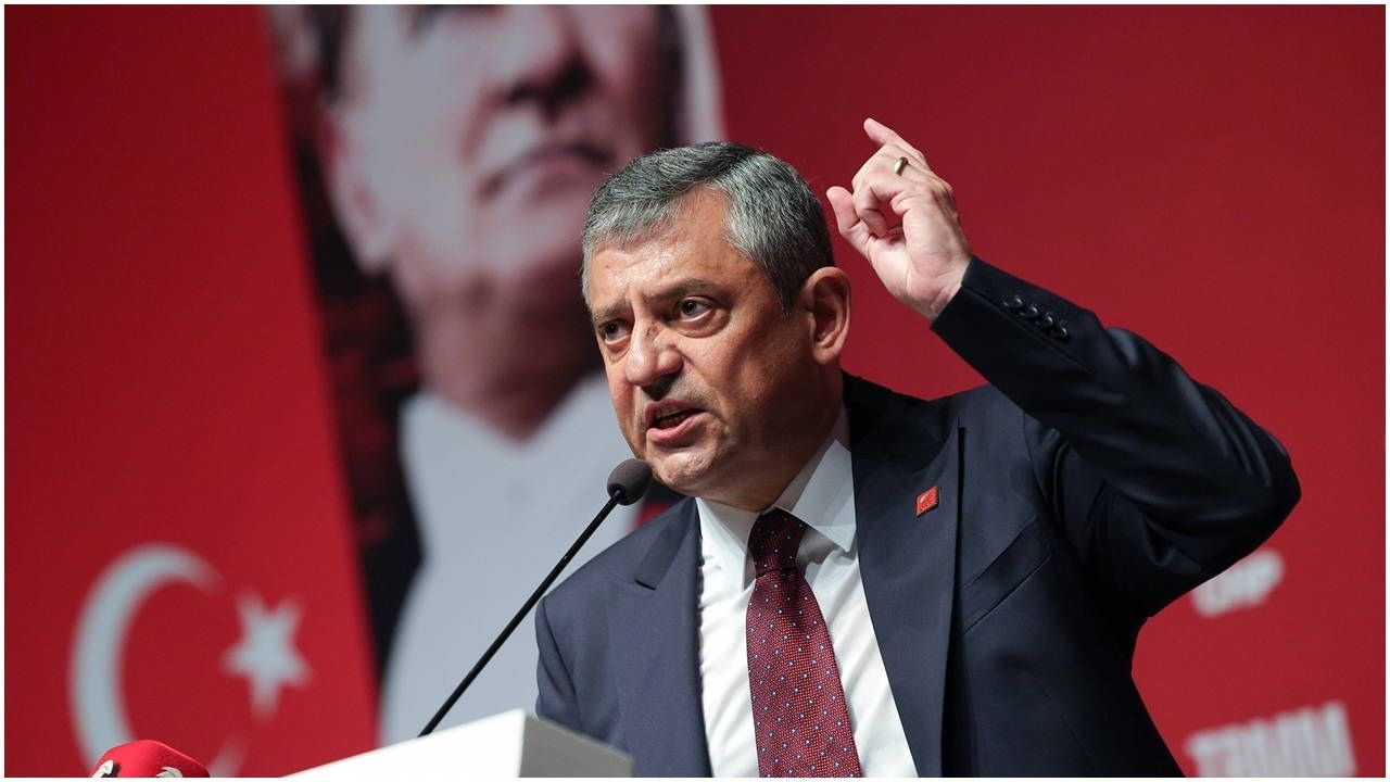 Özgür Özel’den CHP Açıklaması: Yargıtay Tartışmasına Dikkat Çekti