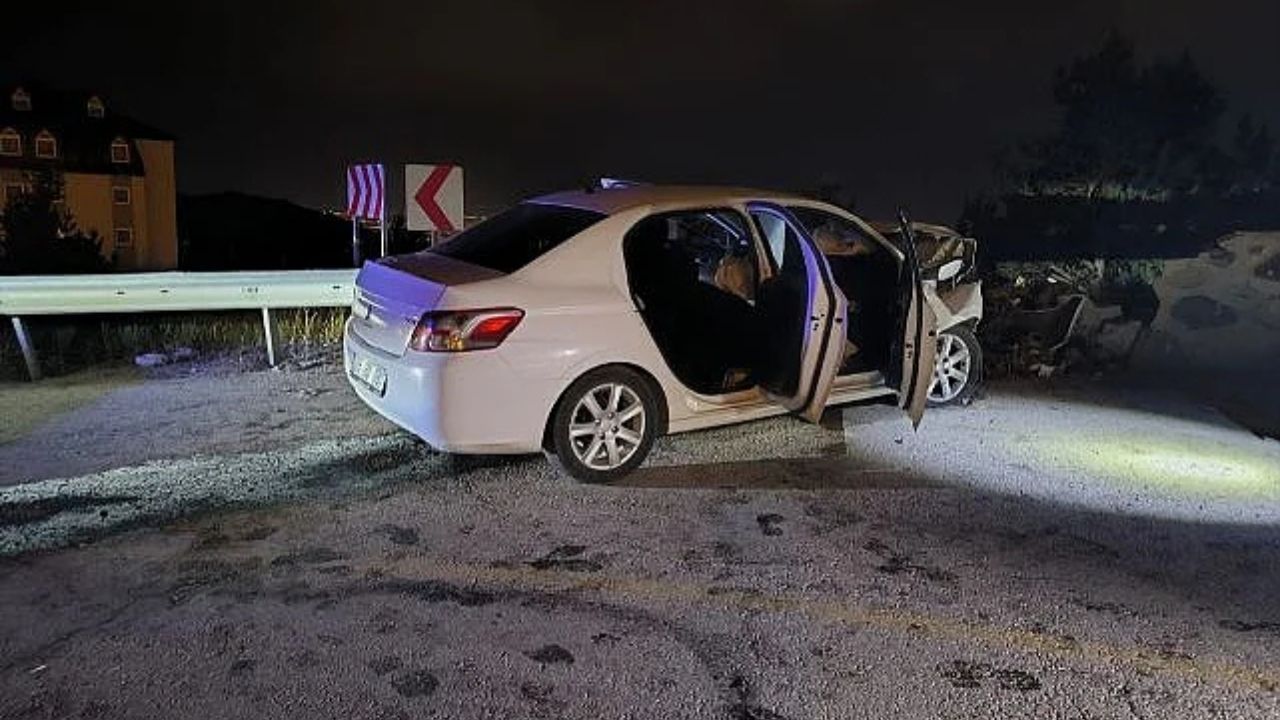 Erzurum’da Feci Kaza, Duvara Çarpan Otomobilin Sürücüsü Öldü