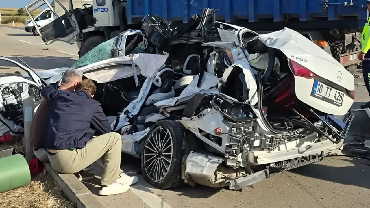 Bursa’da Feci Kaza: Hamile Anne Ve 3 Yaşındaki Kızı Öldü