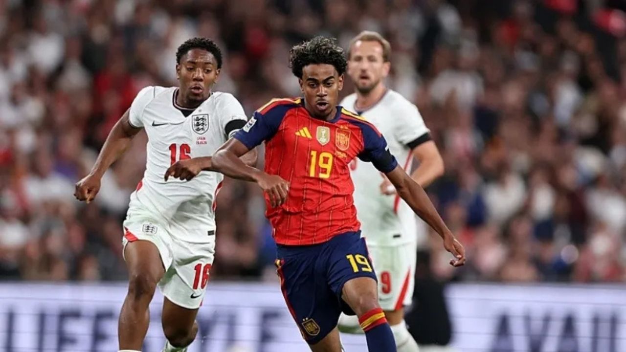 İspanya İngiltere’yi 3-2 Yenerek Gol Düellosunu Kazandı