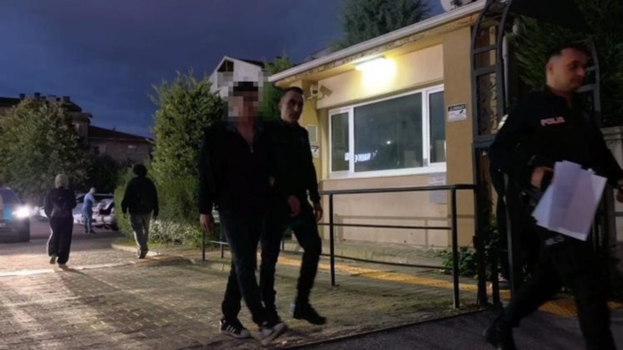 Ehliyet Sınavında Kopya Düzeneği Yakalandı, 2 Yıl Men Cezası