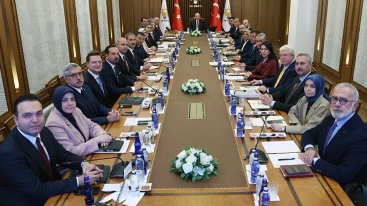 AK Parti MYK’da Almanya’daki Seçimler Masaya Yatırıldı