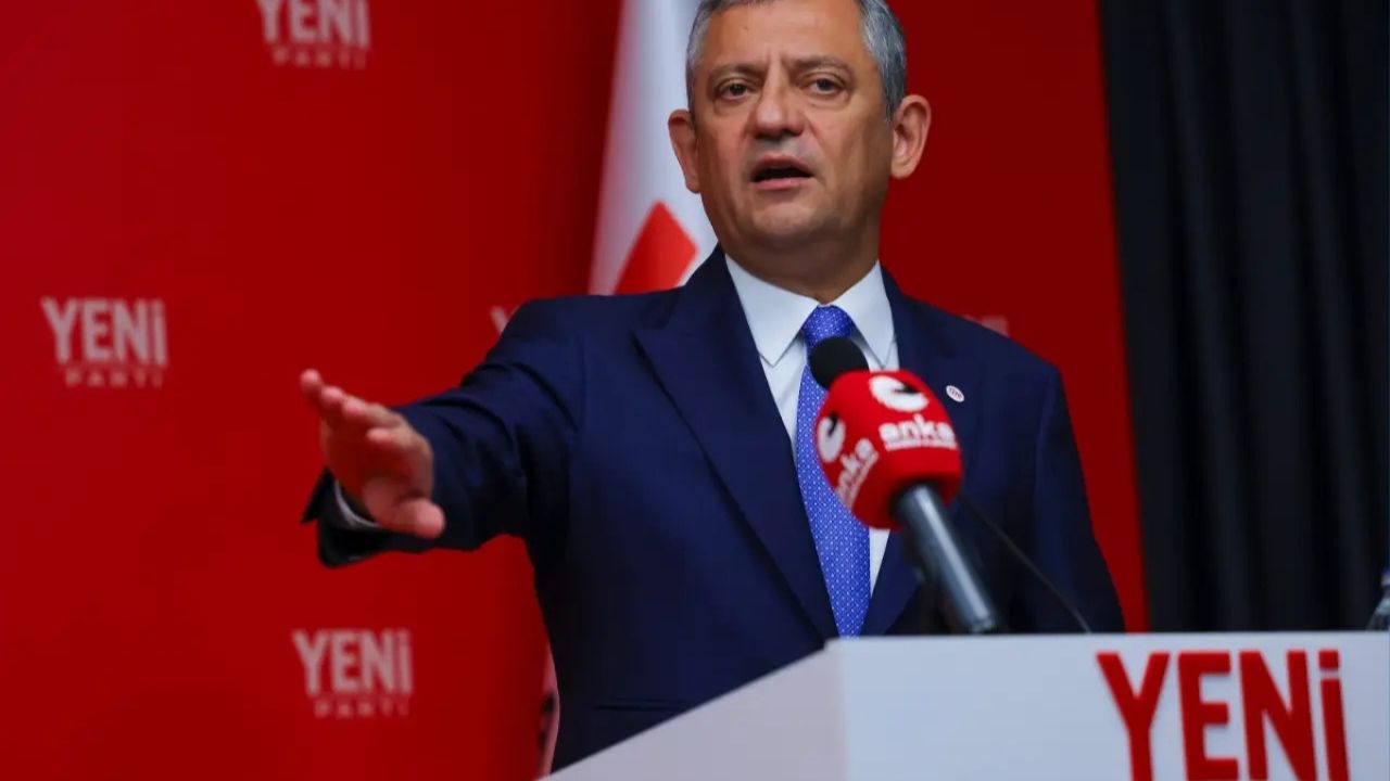 Özgür Özel’den fon soruşturması ve iktidara sert eleştiri