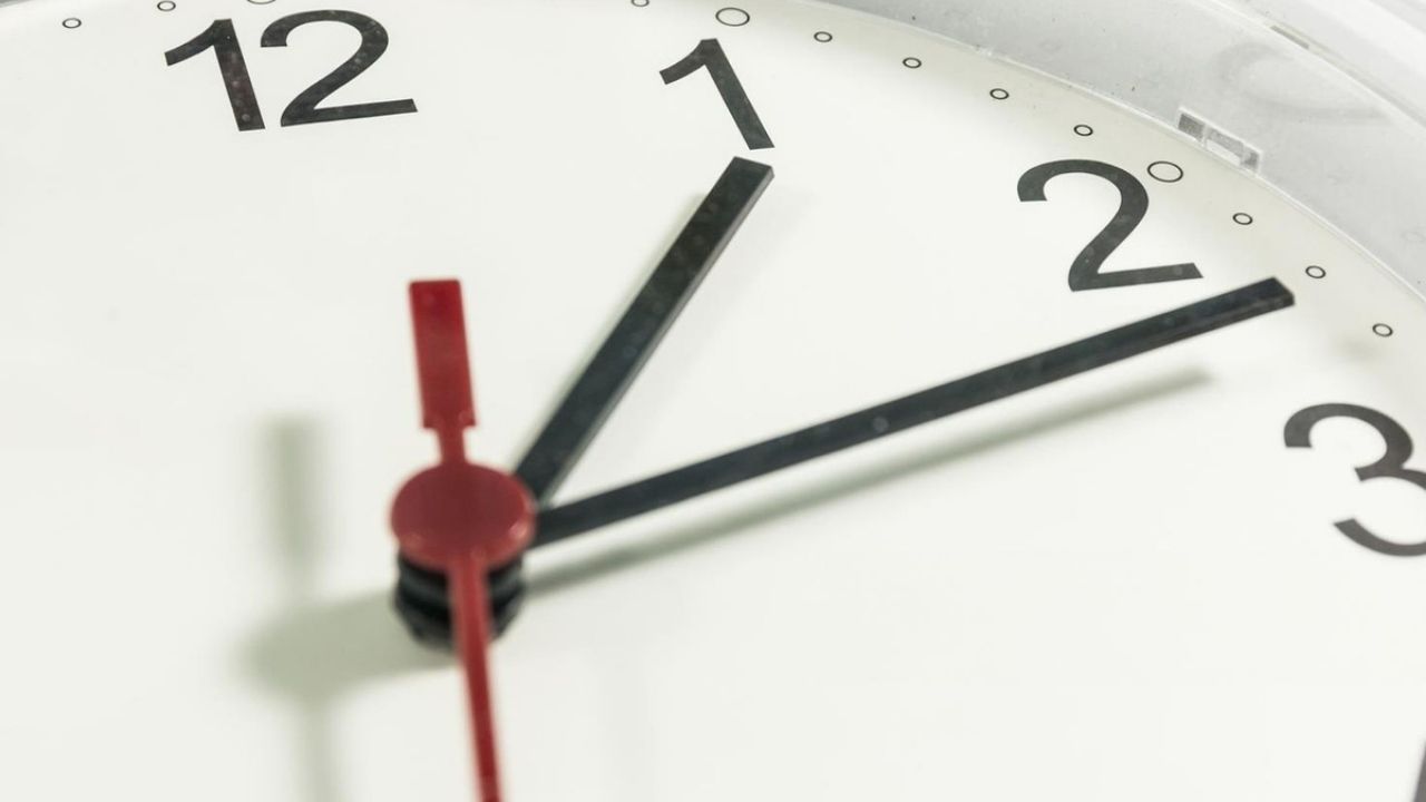 Saat sisteminde tarihi değişim: 61 saniyelik dakikalar sona eriyor