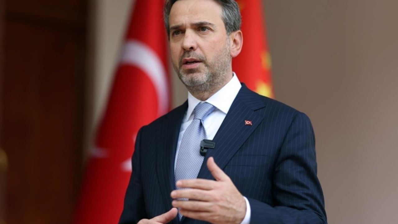 Bakan Bayraktar Uyardı: Dünya Modern Zamanların En Büyük Enerji Krizinde