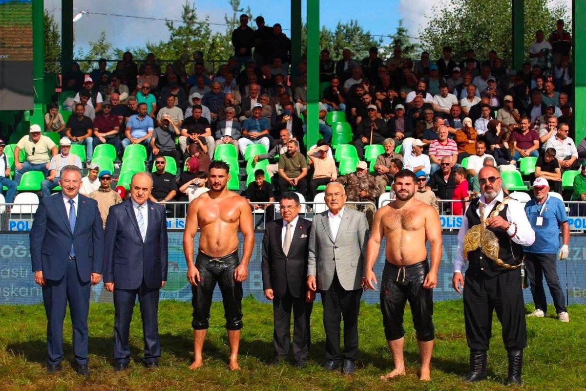Aybastı’da 918. Perşembe Yaylası Yağlı Güreşleri Sona Erdi: Erkan Taş Başpehlivan Oldu
