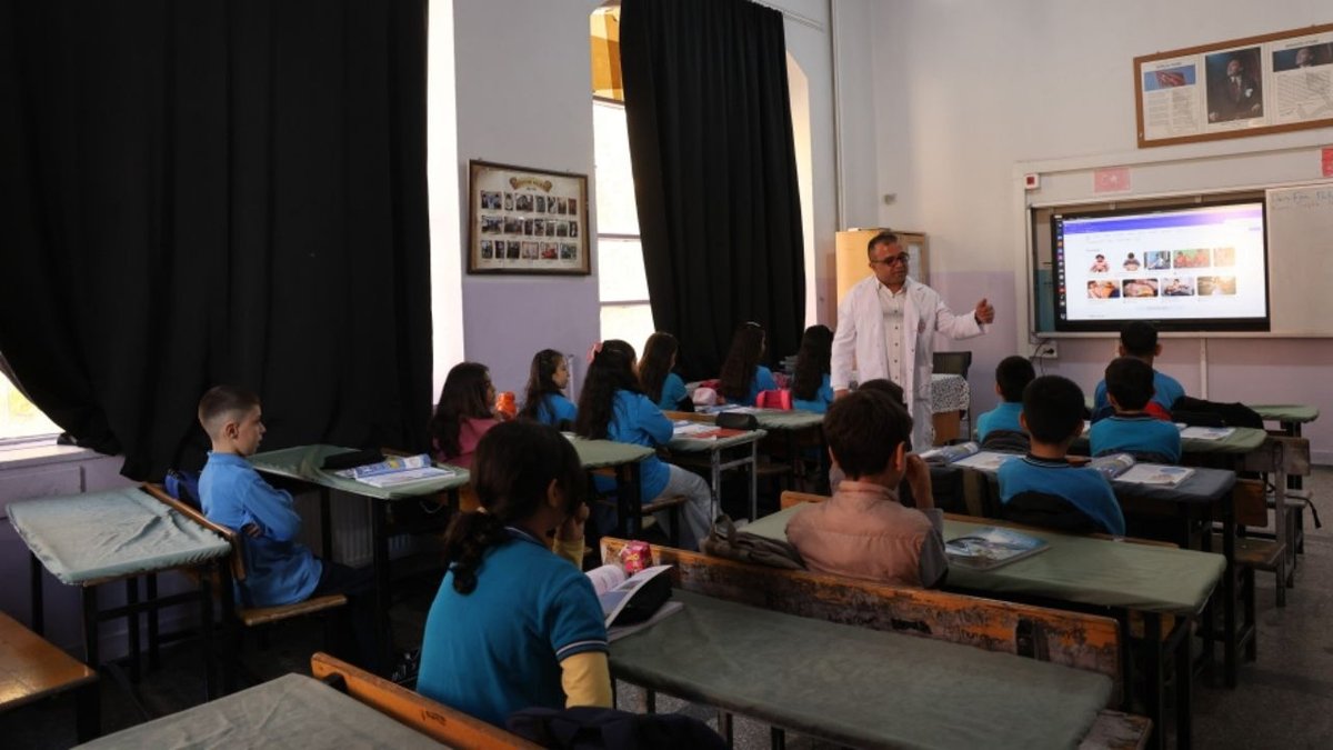 MEB Açıkladı: Kamuda Çalışan Velilere Uyum Haftasında İdari İzin