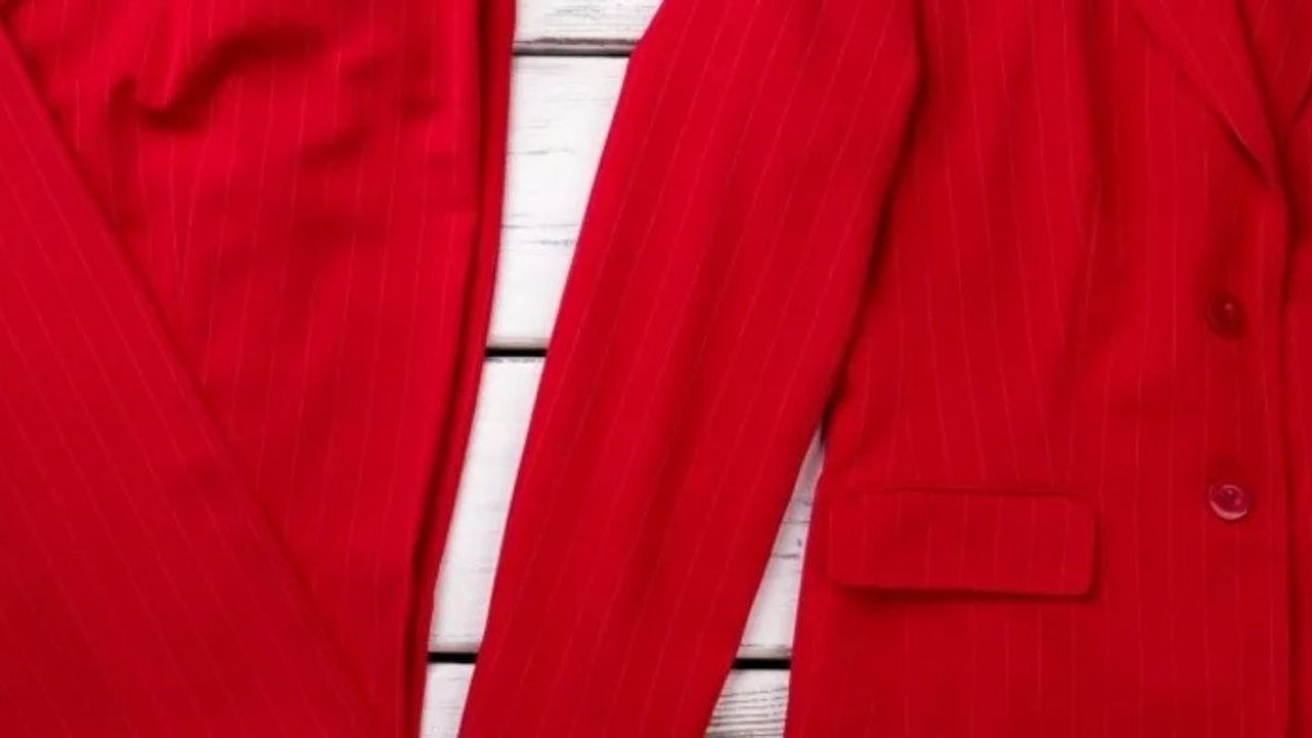 Kırmızı Blazer Ceket İle Şık Ve Çağdaş Kombin Fikirleri