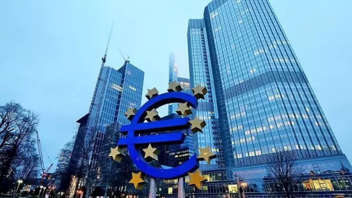 Euro Bölgesi’nde Resesyon Tehlikesi: Yatırımcı Güveni Sert Çakıldı