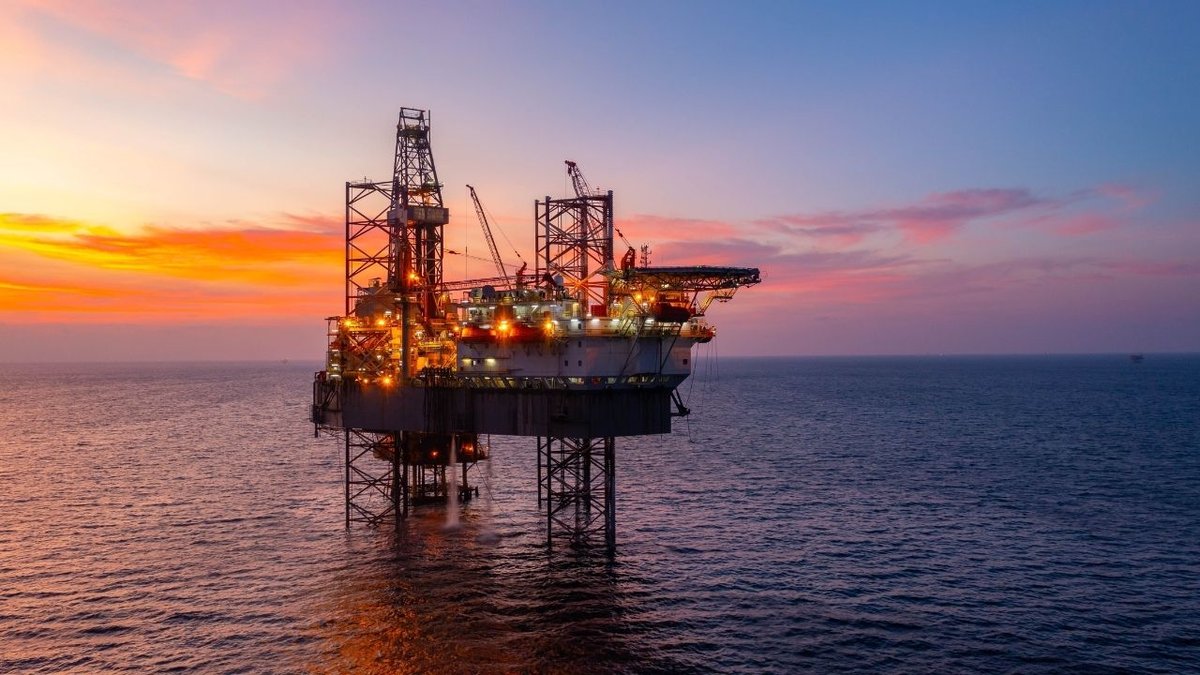 Hürmüz Boğazı Sorunu Petrol Fiyatlarını Tekrar Artırdı