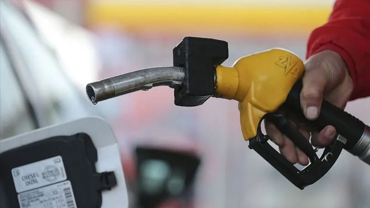 Kamboçya'da Yakıt Vergileri Üzerindeki Savaşın Etkisi: Ek Ücretler İptal Edildi