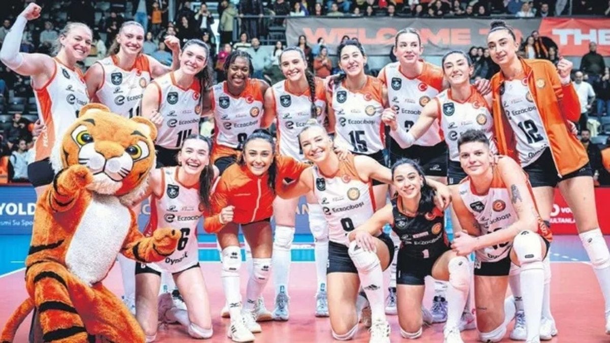 Eczacıbaşı Gülümsedi, Aydın Elveda Dedi