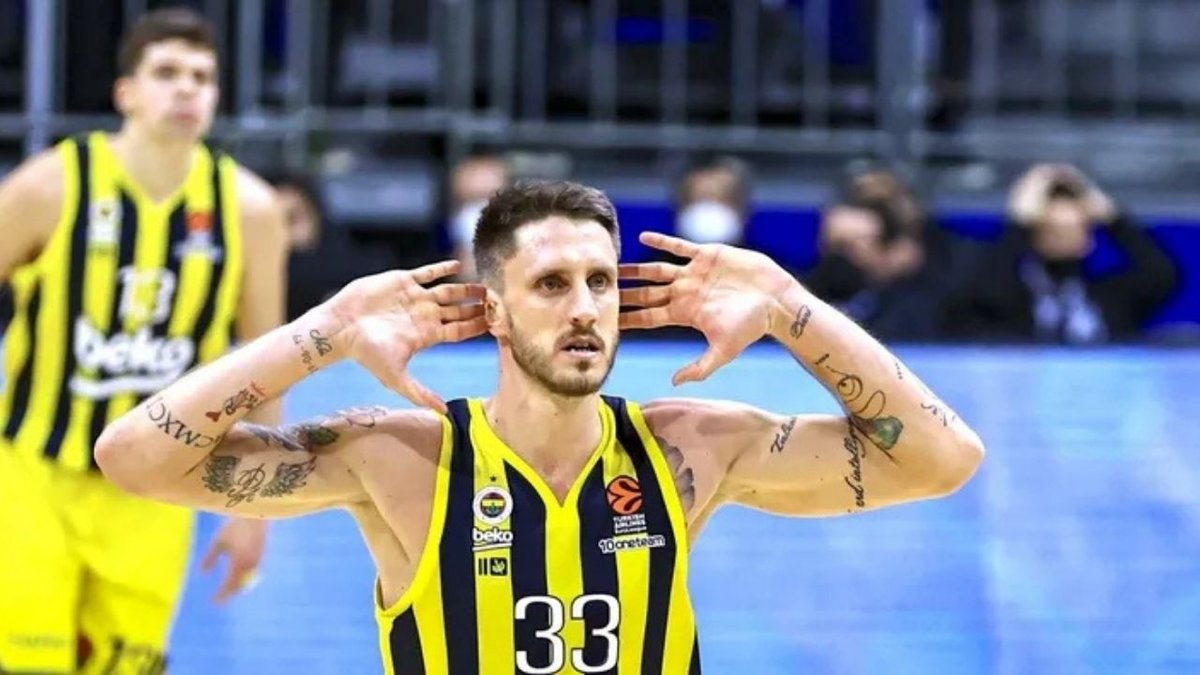 Achille Polonara Basketbolu Bıraktı: Kariyerine Nokta Koydu