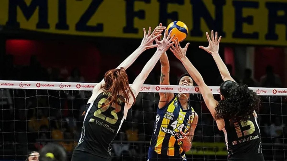 Sezonun Zirvesi Yarın Açıklanıyor: VakıfBank - Fenerbahçe Şampiyonluk Mücadelesi!