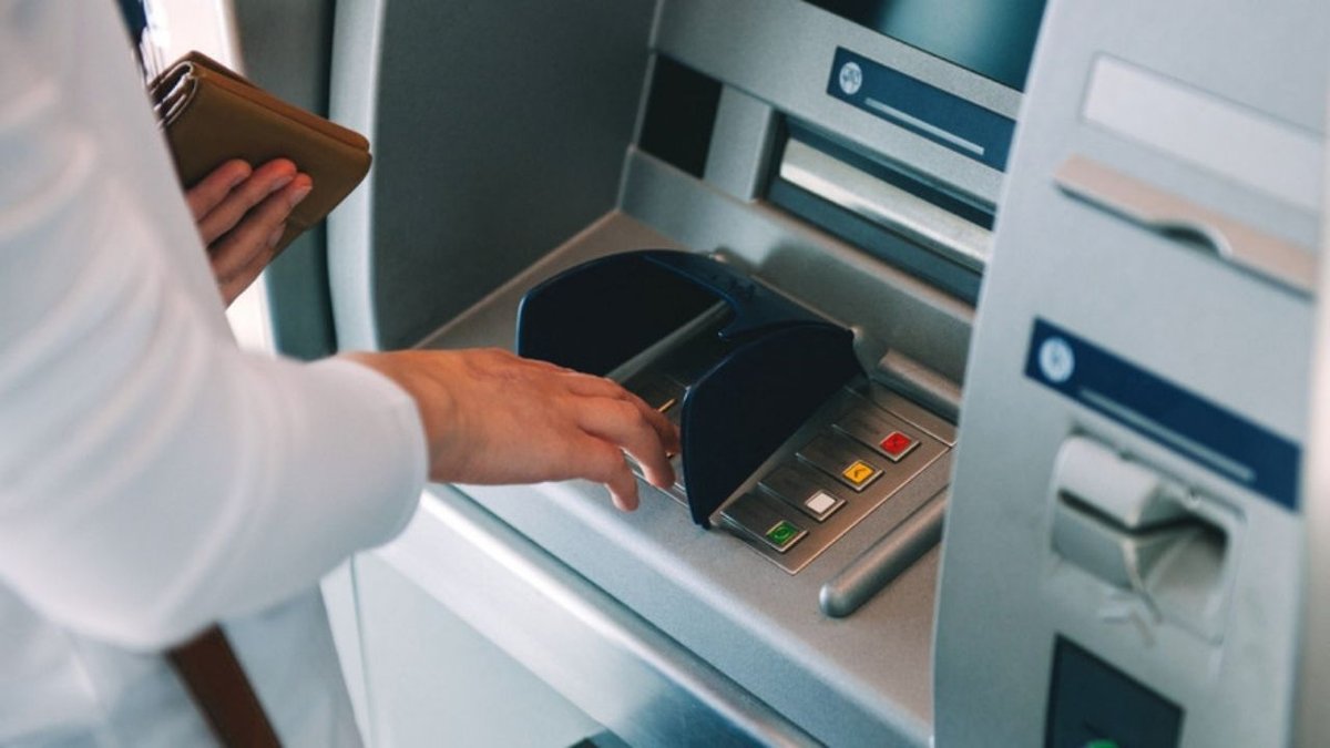 ATM’lerde Yeni Dönem: Bankalardan Para Çekme Limitlerine Bayram Öncesi Güncelleme