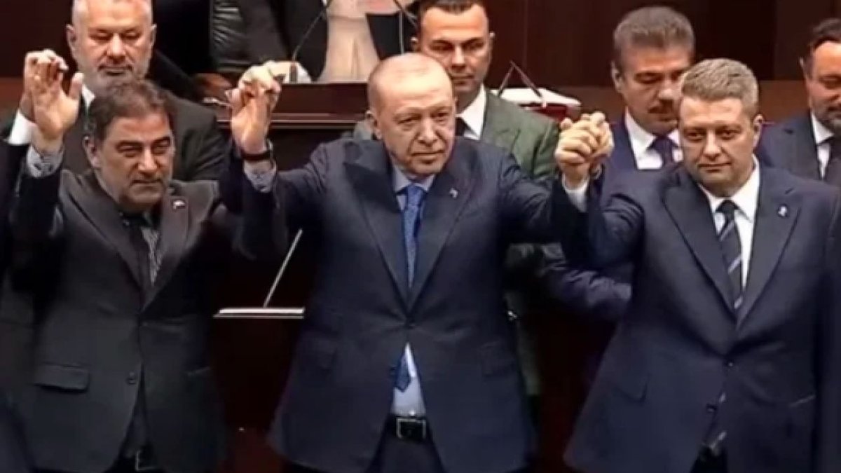 İYİ Parti’den İstifa Eden İstanbul Milletvekili Ersin Beyaz AK Parti’ye Katıldı