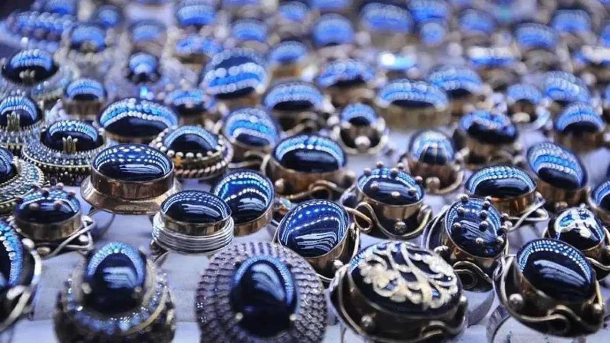 Erzurum’un Siyah İncisi Oltu Taşı Hava İle Temas Edince Sertleşiyor